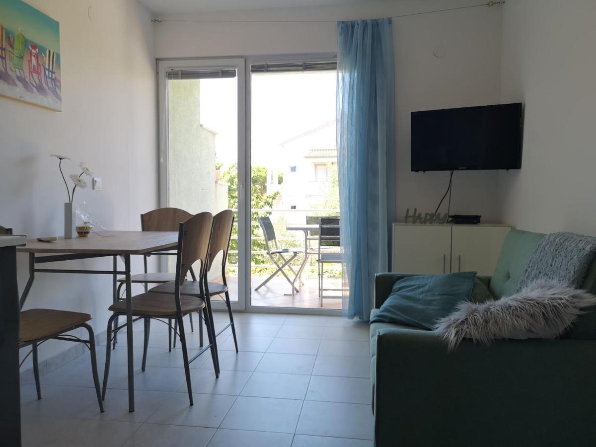 Chillout Apartments With Pool Patricia Fazana Luaran gambar