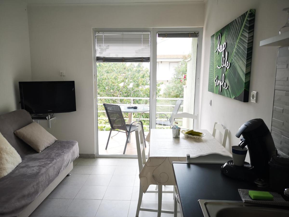 Chillout Apartments With Pool Patricia Fazana Luaran gambar