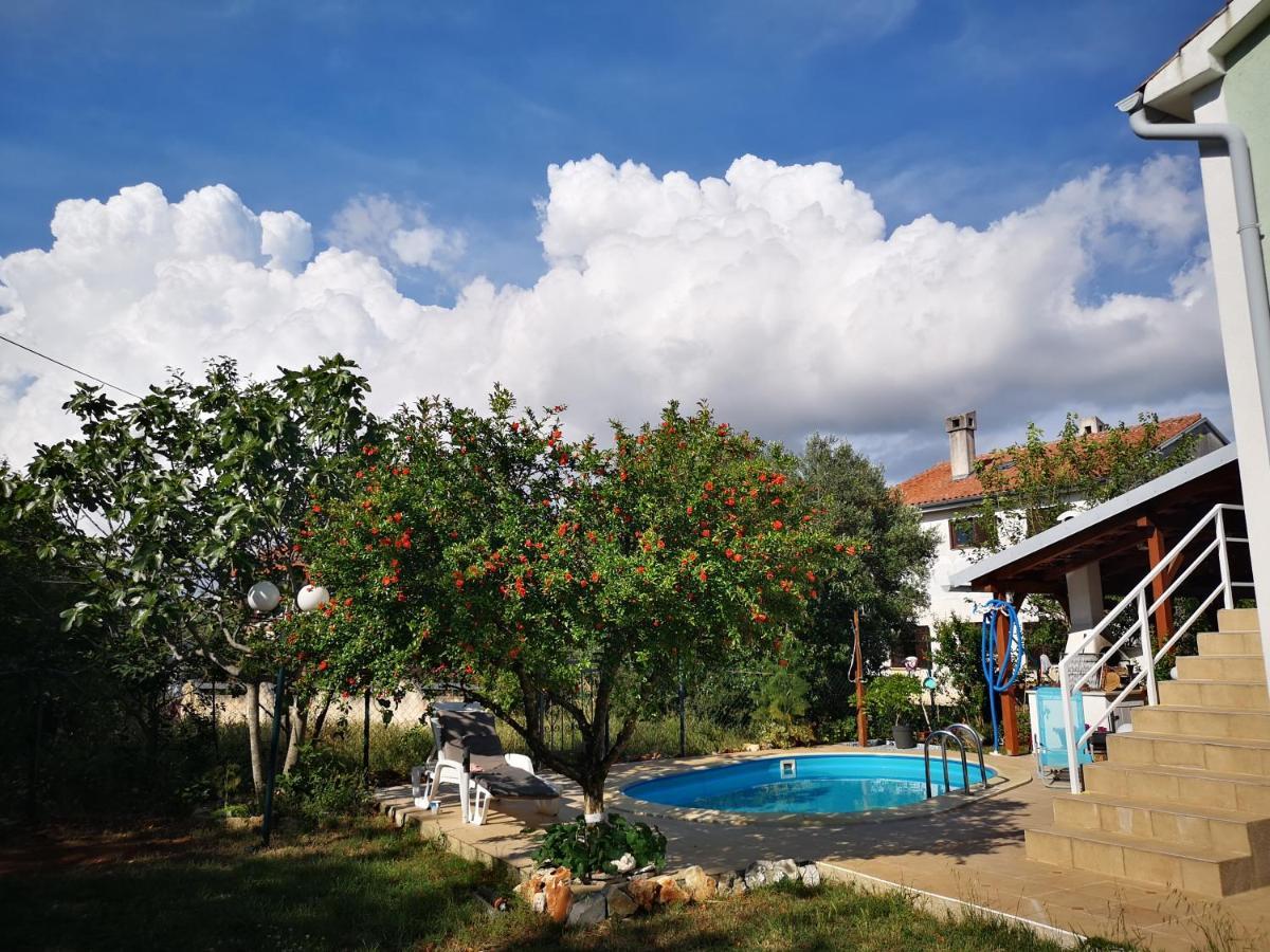 Chillout Apartments With Pool Patricia Fazana Luaran gambar