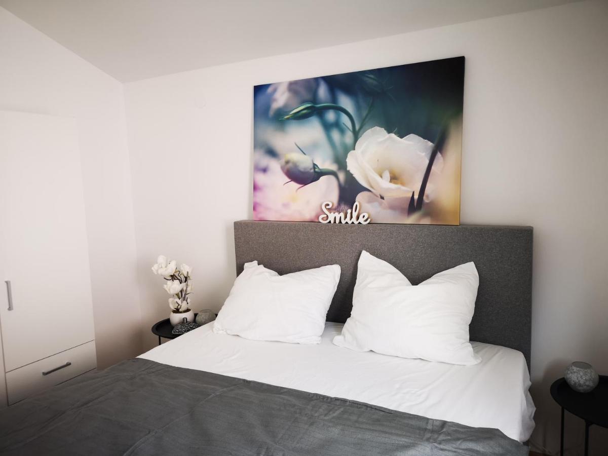 Chillout Apartments With Pool Patricia Fazana Luaran gambar