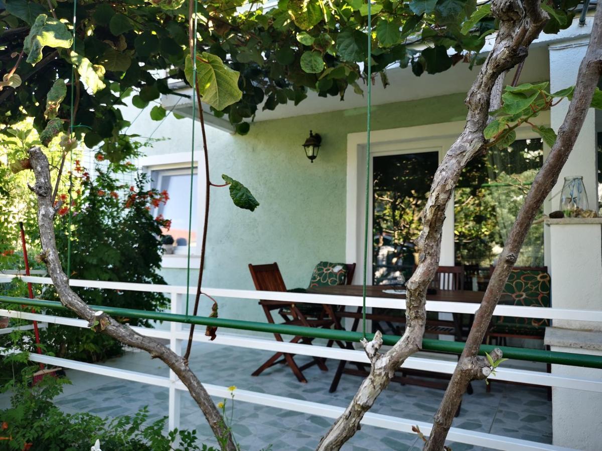 Chillout Apartments With Pool Patricia Fazana Luaran gambar