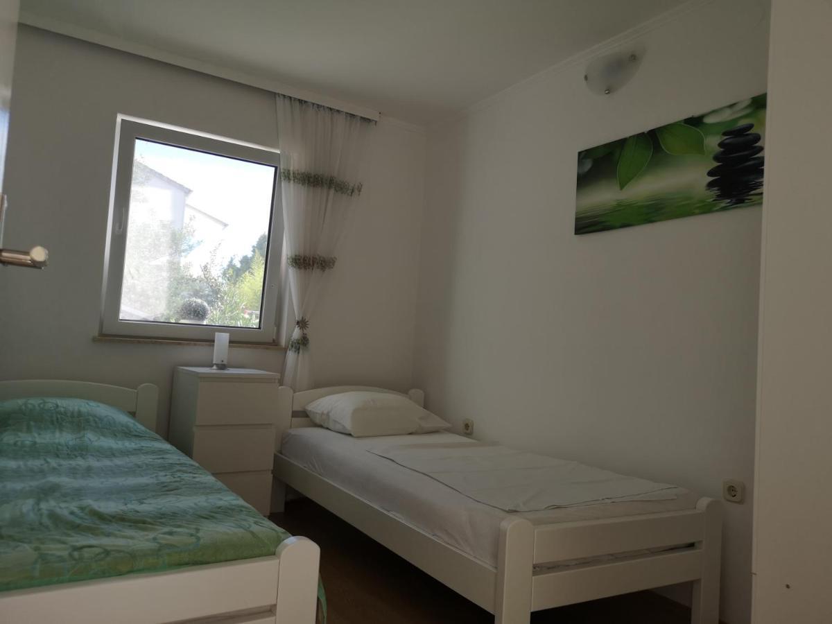 Chillout Apartments With Pool Patricia Fazana Luaran gambar