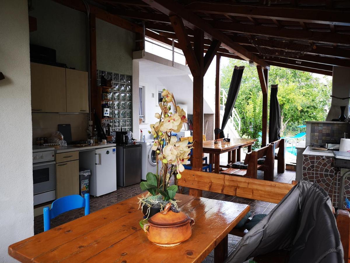 Chillout Apartments With Pool Patricia Fazana Luaran gambar