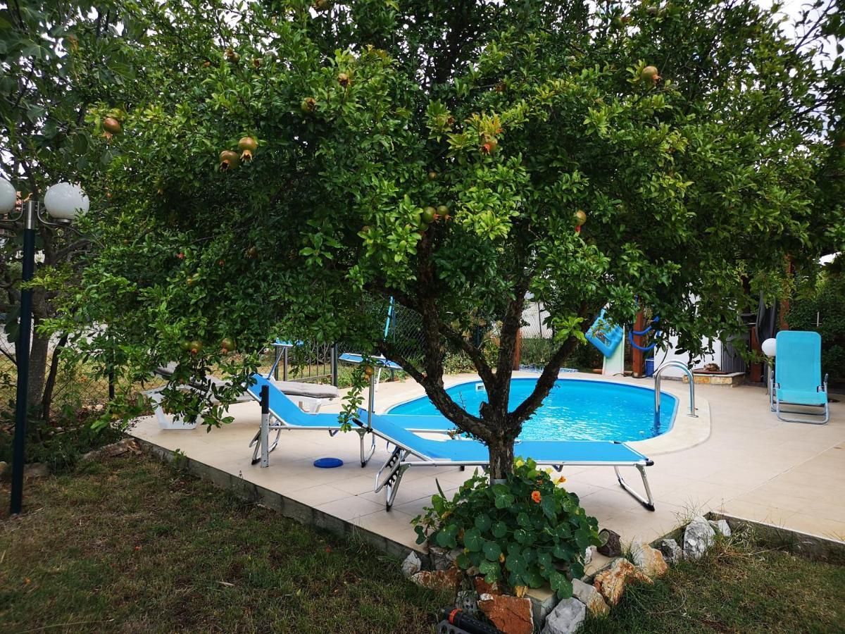 Chillout Apartments With Pool Patricia Fazana Luaran gambar