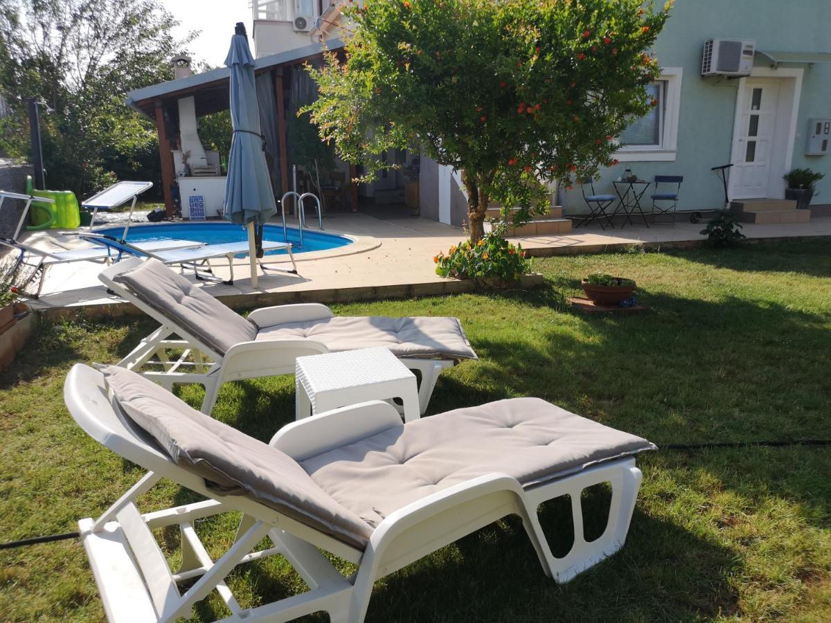 Chillout Apartments With Pool Patricia Fazana Luaran gambar